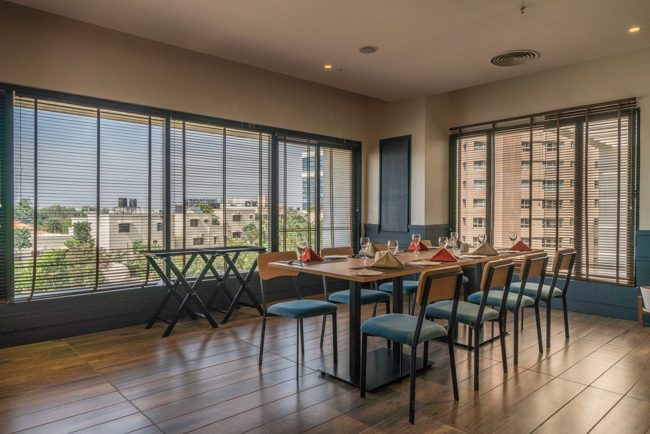 Cuisinekraft dining room